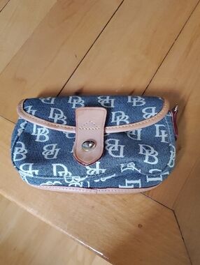 Dooney and Bourke Wristlet/pouch